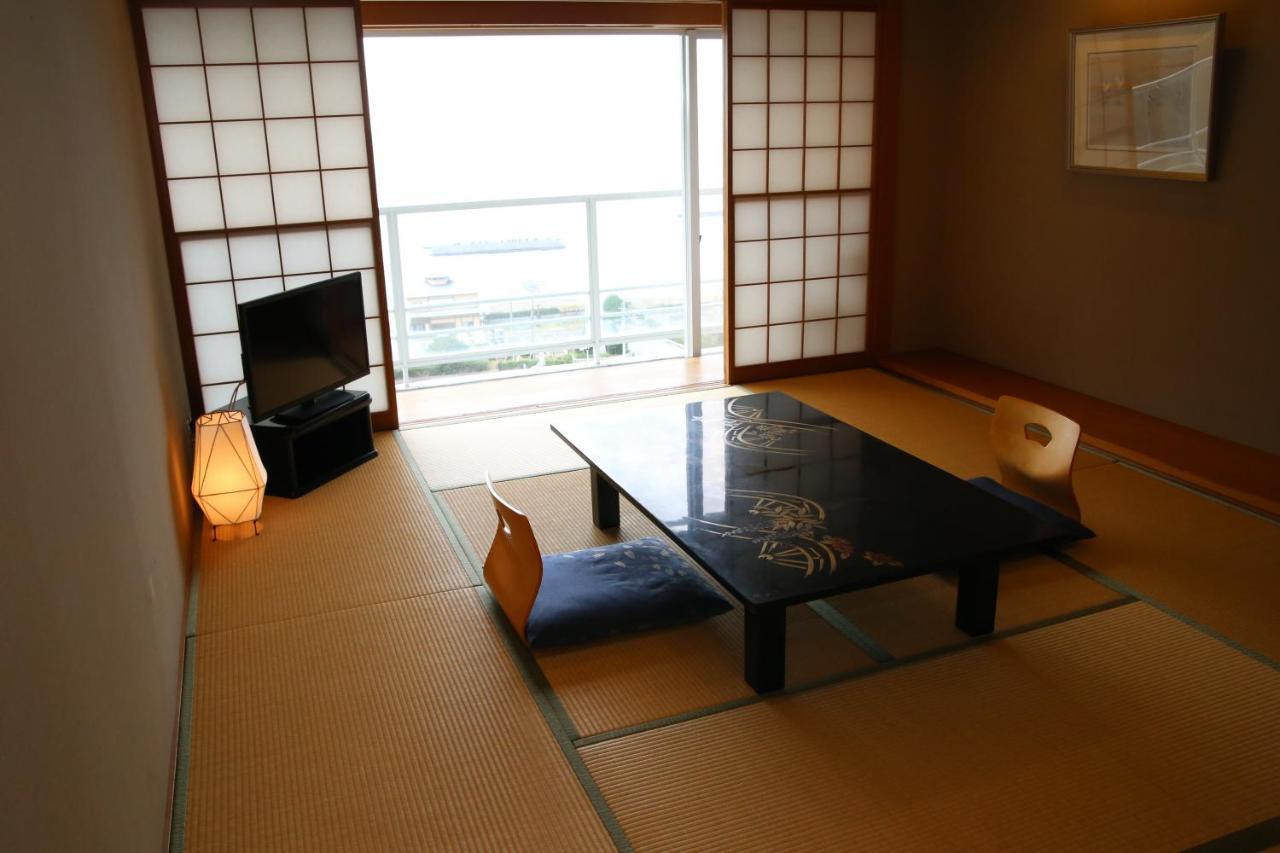 Nishiizu Crystal View Hotel Exterior photo